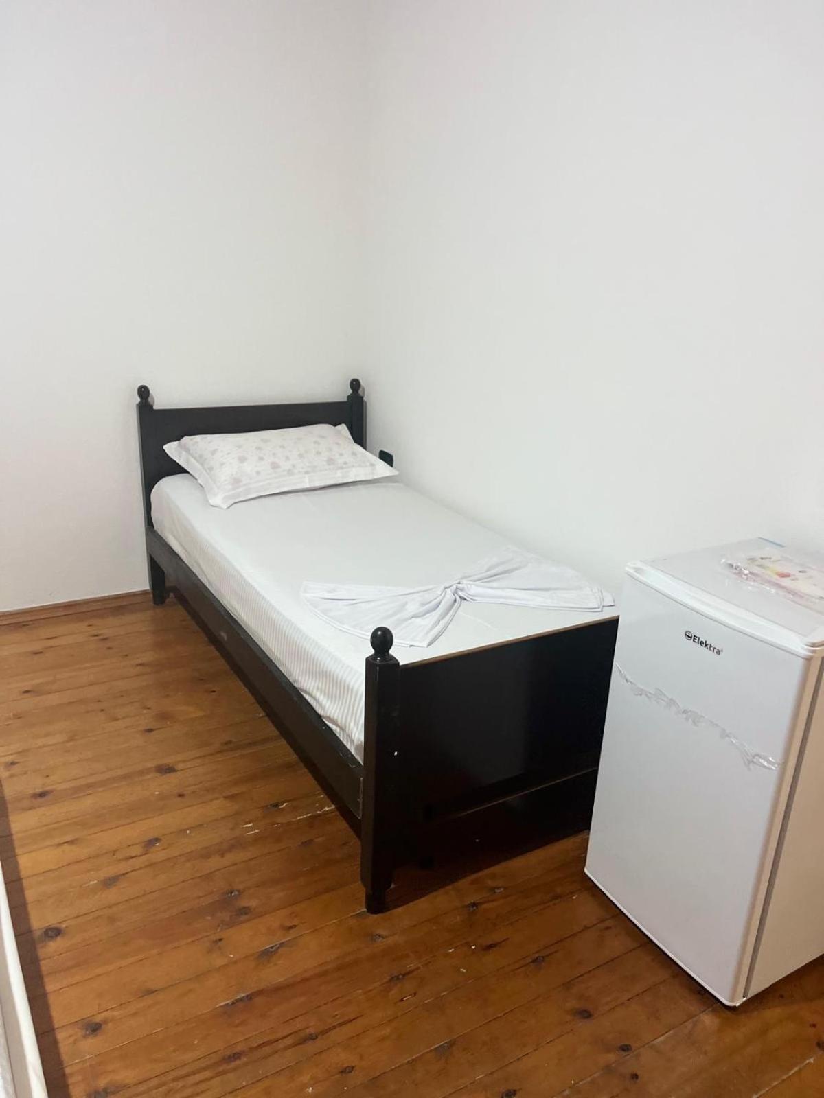 Nadir Bej Holiday Haus Shkoder Bagian luar foto